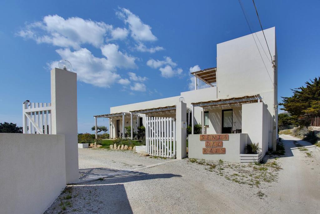 Casa Vacanze Senia Del Rais Favignana Eksteriør billede