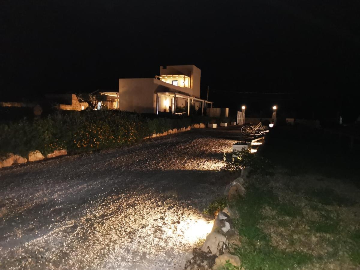 Casa Vacanze Senia Del Rais Favignana Eksteriør billede